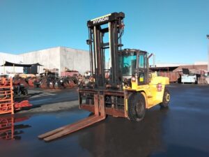 2014 HYUNDAI 160D-7E 16 TONNE DIESEL FORKLIFT
